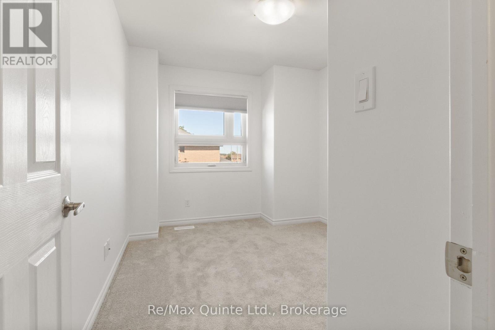 46 COTTONWOOD DRIVE - 39