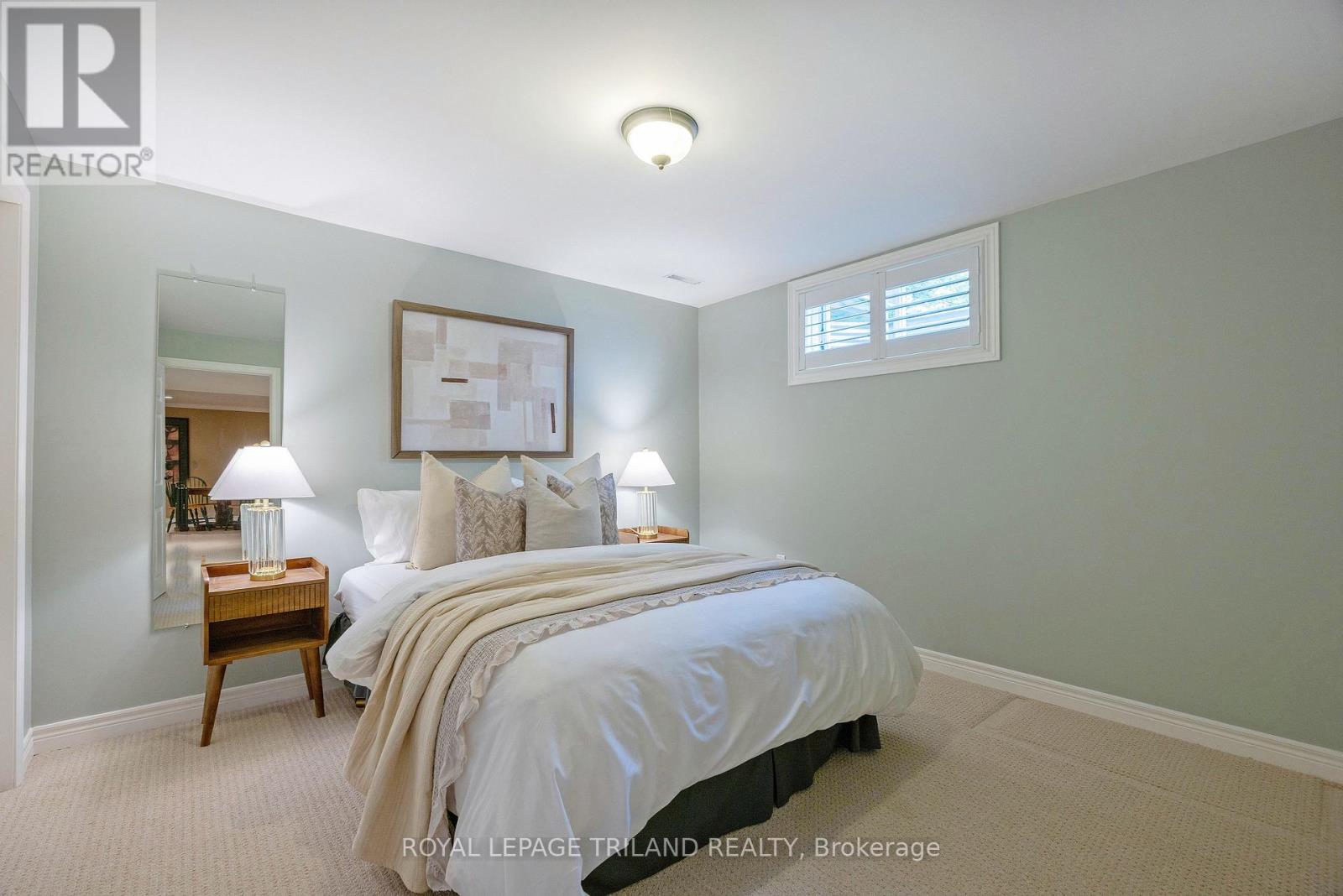 #10 575 MCGARRELL PLACE - 34