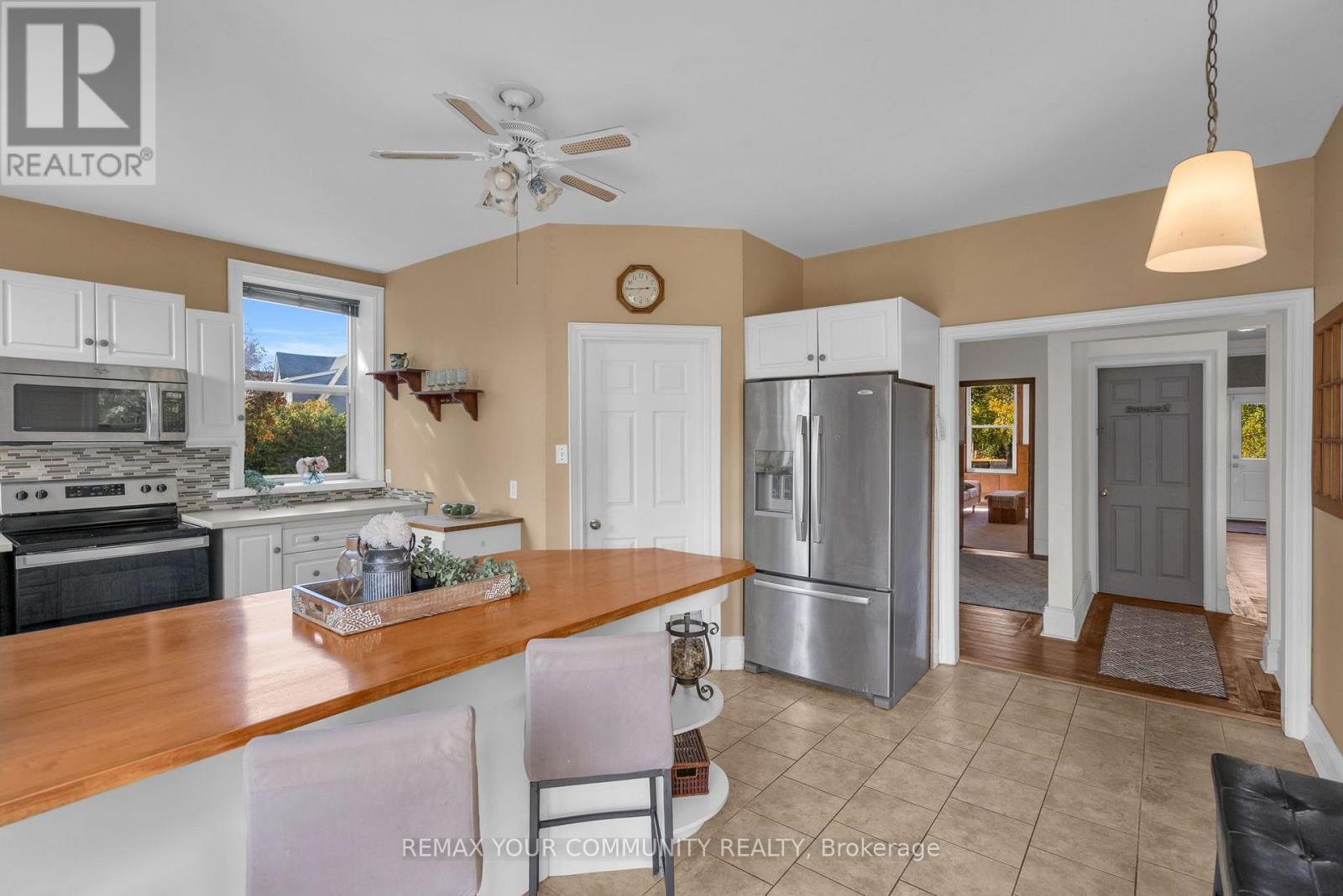 351 HEDGE ROAD - 15