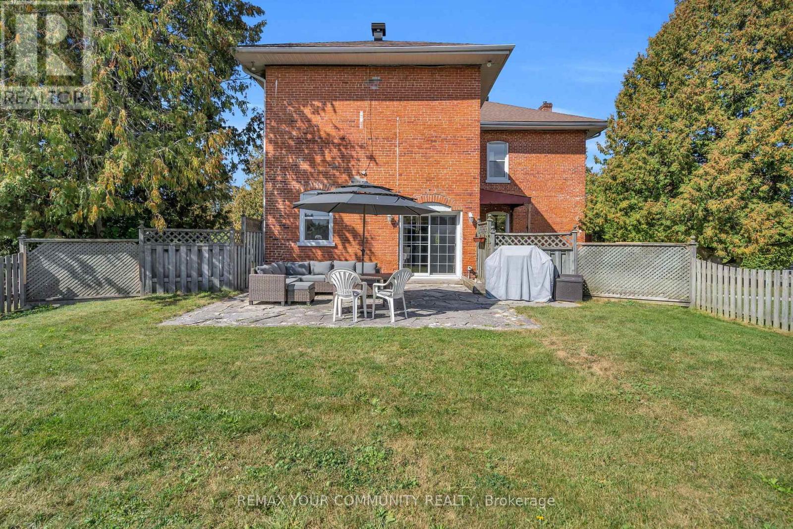 351 HEDGE ROAD - Image 33