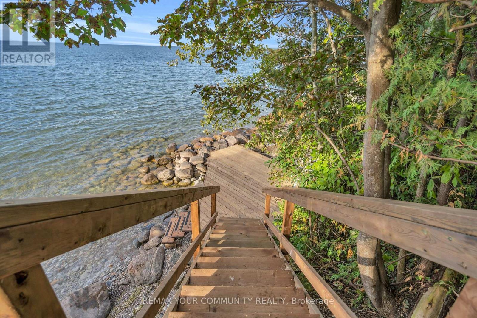351 HEDGE ROAD - Image 41
