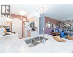 Kitchen - 201 9876 Esplanade St, Chemainus, BC V0R1K2 Photo 6