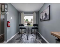 Kitchen - 64 Ferguson Drive, Barrie, ON L4N7B5 Photo 8