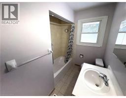 23 Elkington Drive Unit# Upper Unit, Kitchener, ON N2B1S1 Photo 15