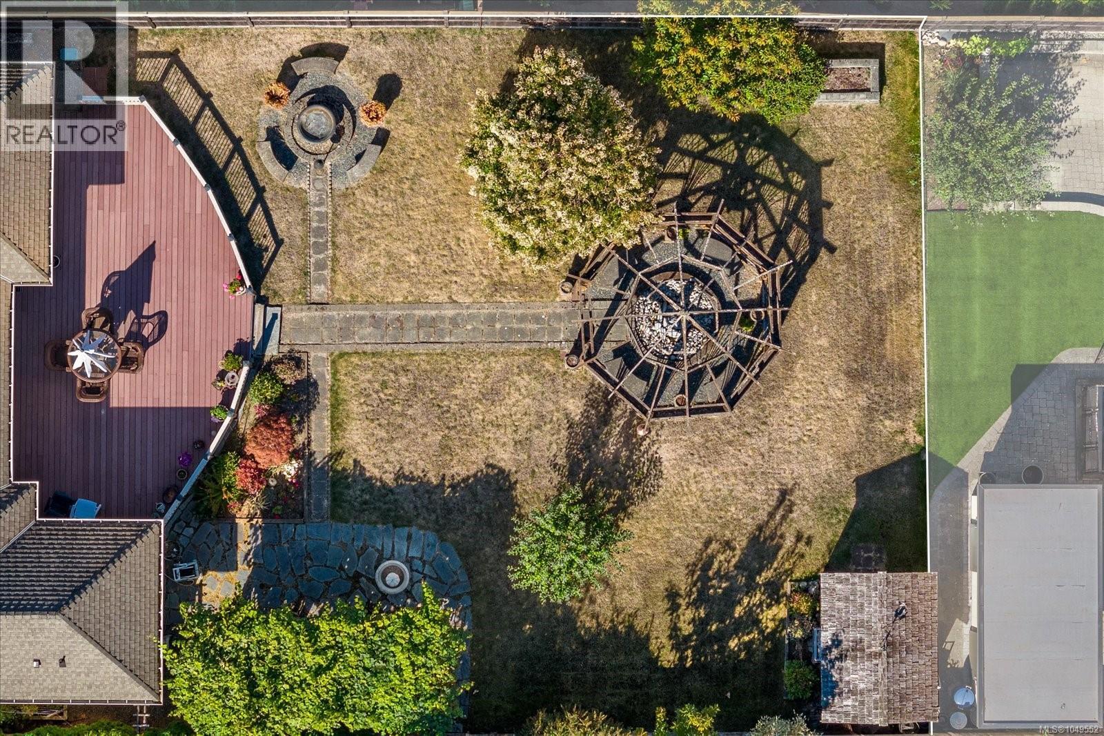 616 Attenborough St - 33