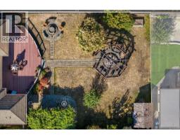 616 Attenborough St, Parksville, BC V9P1A5 Photo 33