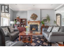 616 Attenborough St, Parksville, BC V9P1A5 Photo 10