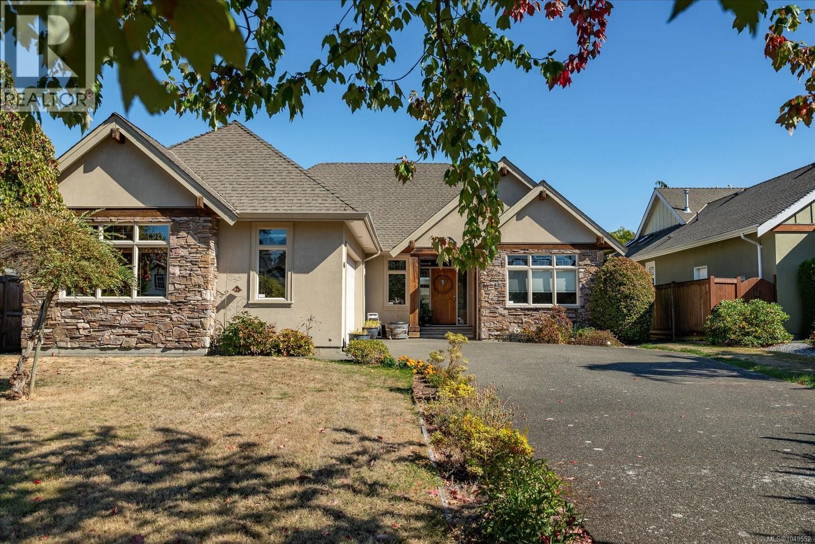 616 Attenborough St - 47