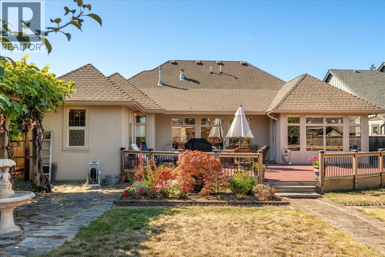 616 Attenborough St - 39