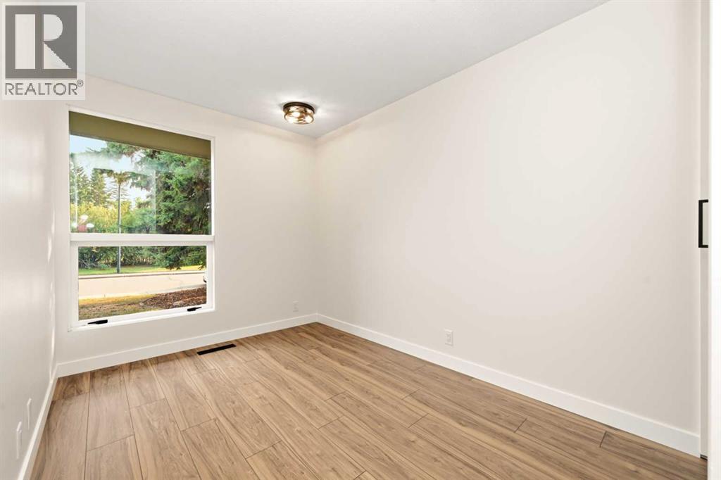 77 Selkirk Boulevard - Image 20