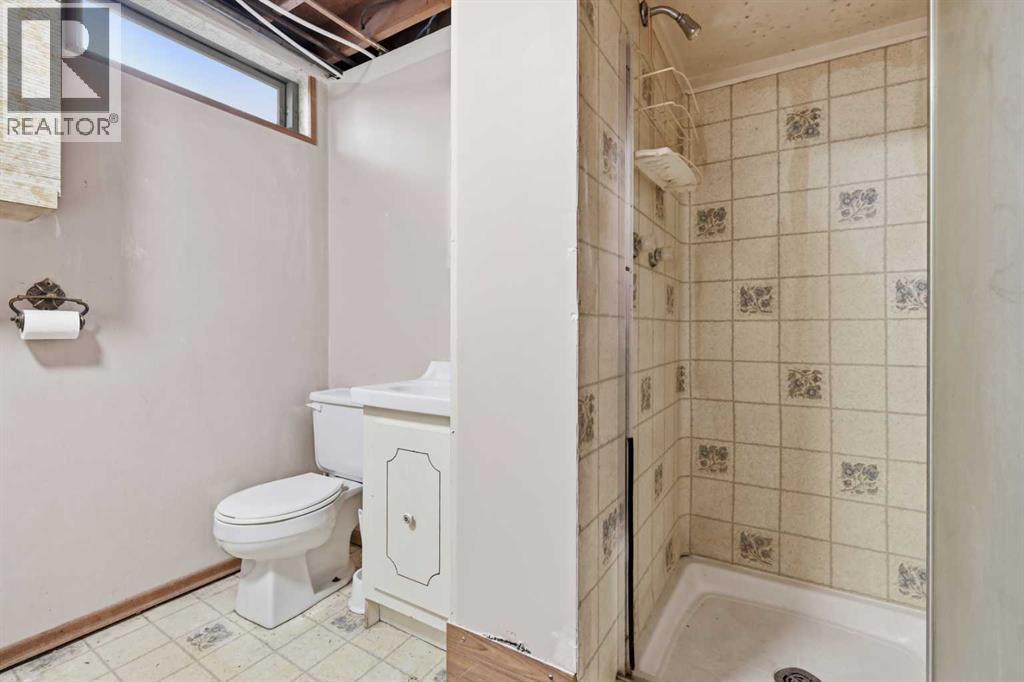 77 Selkirk Boulevard - Image 31