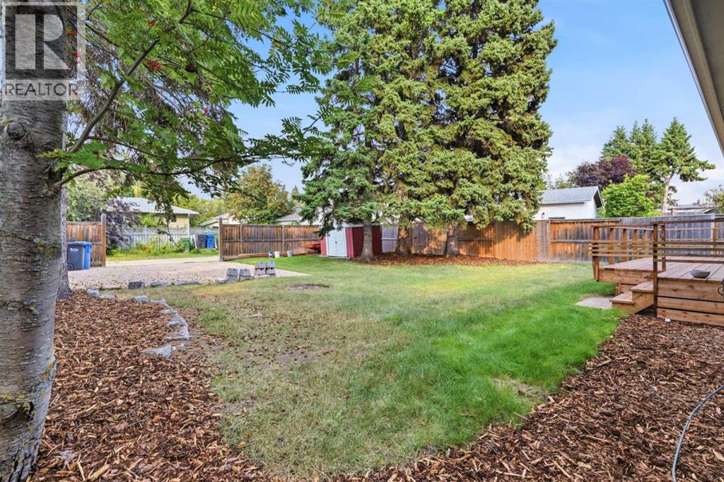 77 Selkirk Boulevard - 35