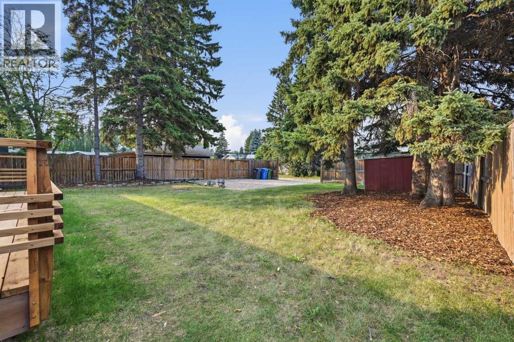 77 Selkirk Boulevard - 36