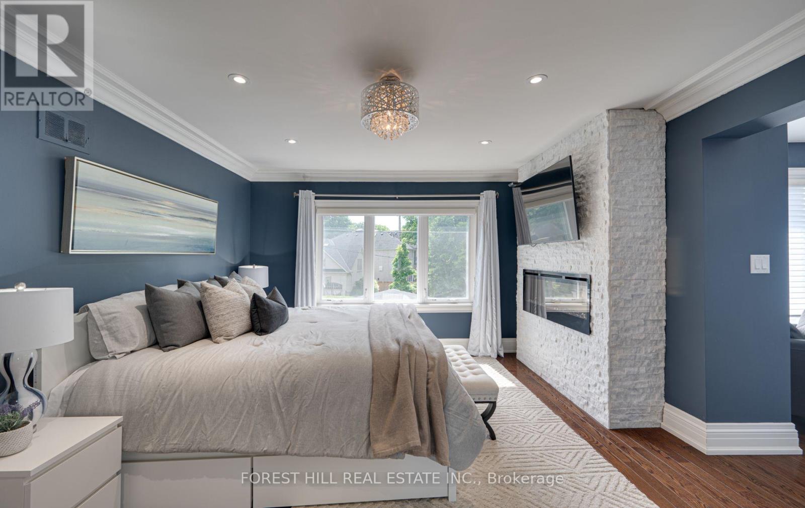 6 ROMNEY ROAD - 12