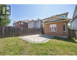 82 Dewell Crescent, Clarington, ON L1E0B7 Photo 16