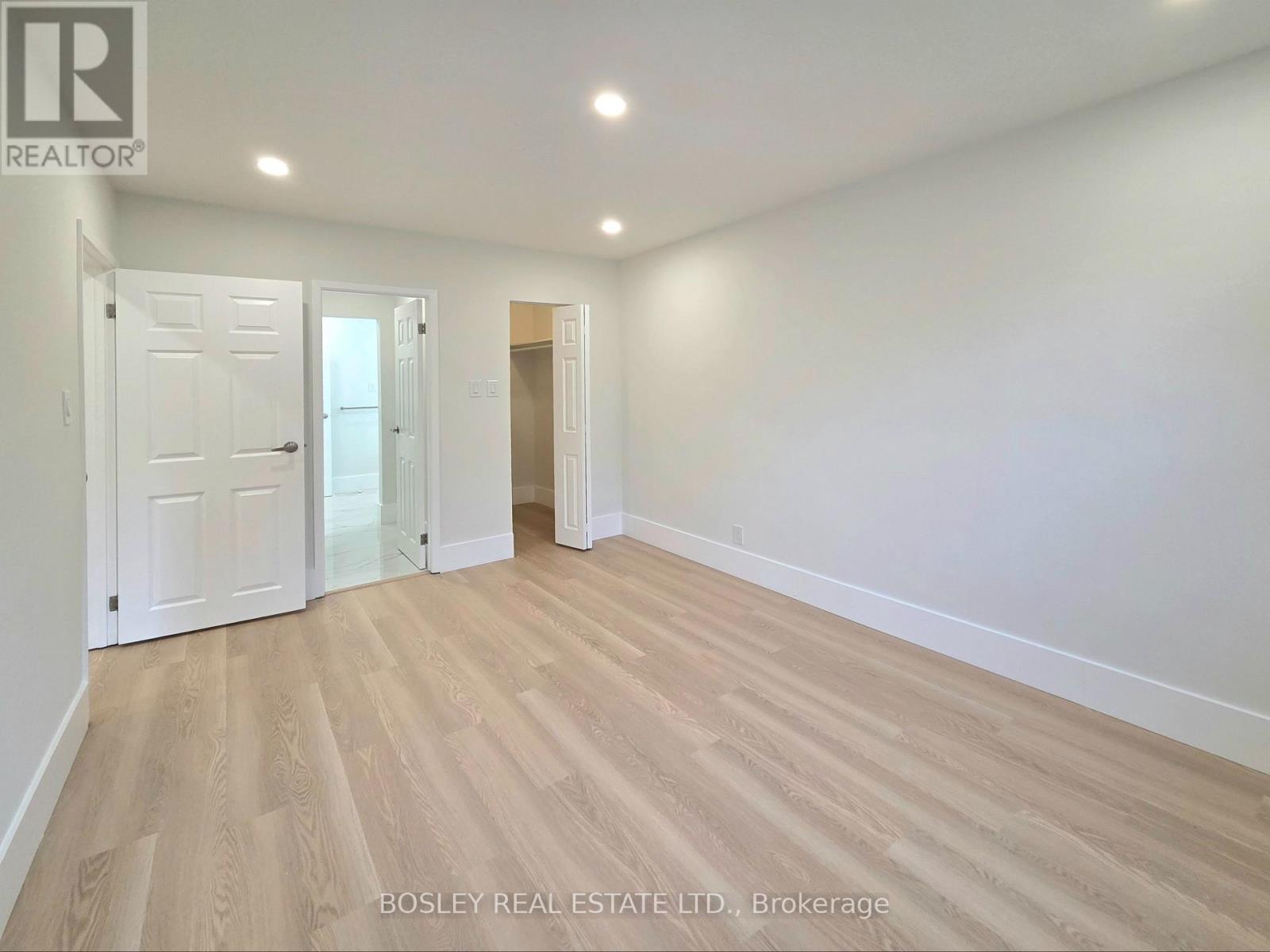 Main- 714 Lublin Avenue, Pickering, ON photo 8