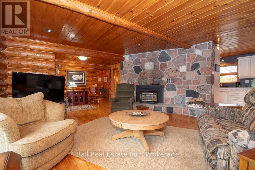 106 IRWIN DRIVE - Image 13