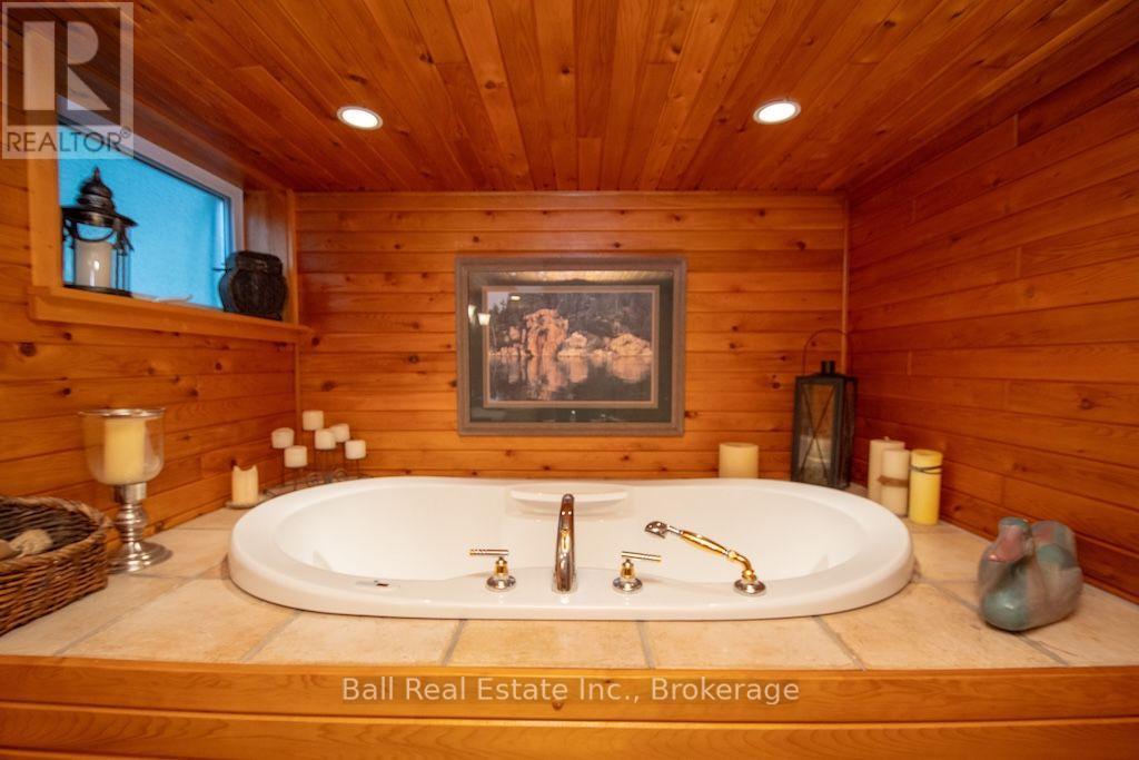 106 IRWIN DRIVE - Image 25