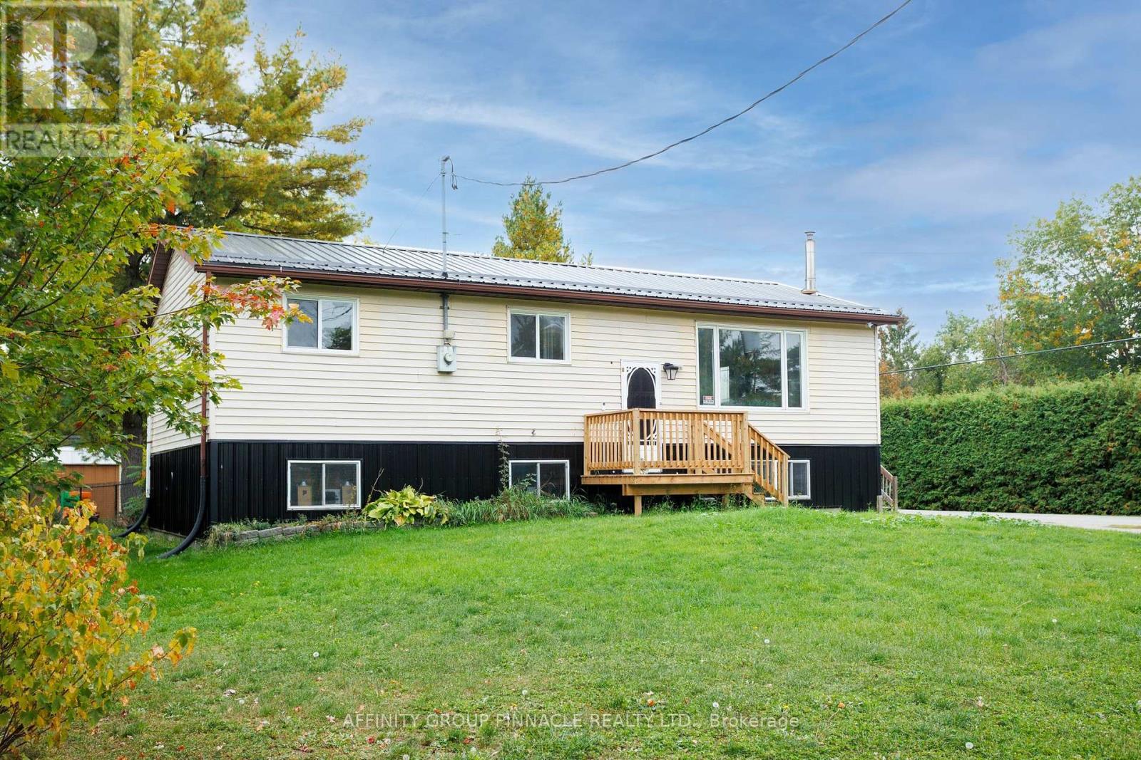 24 OAKWOOD DRIVE - 1