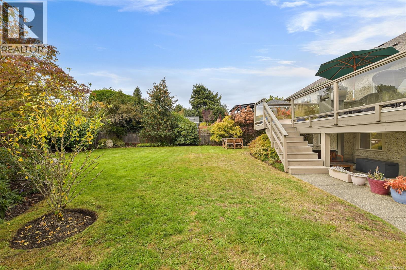2585 Dufferin Ave - Image 43