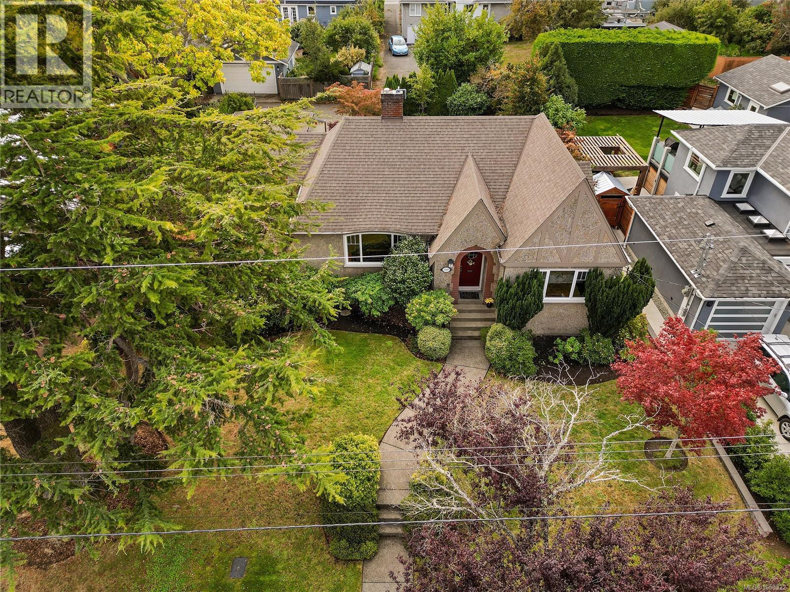 2585 Dufferin Ave - 58