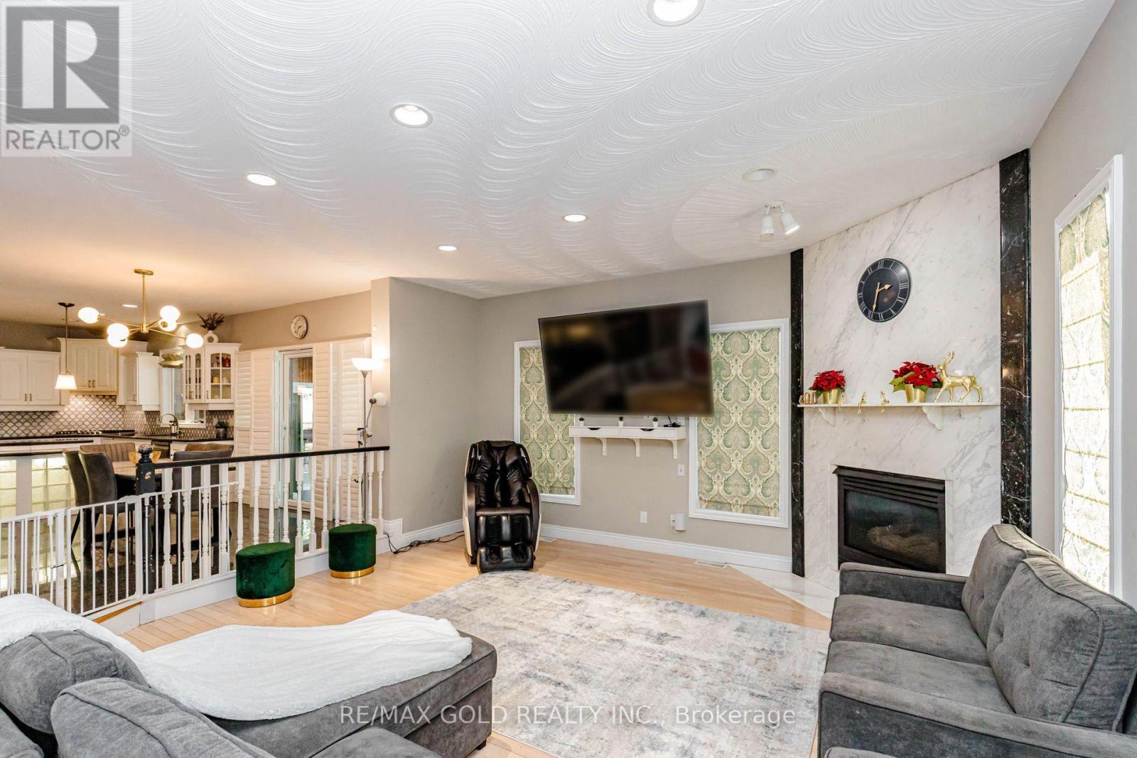 108 MONTMORENCY DRIVE - 11