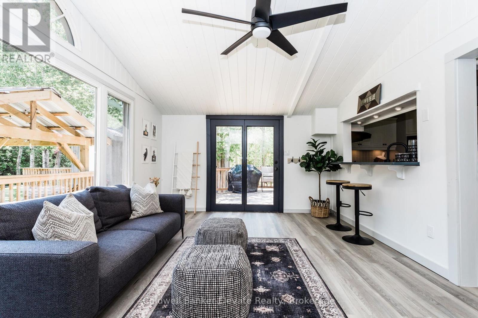 102 Cape Chin Road North — photo 10