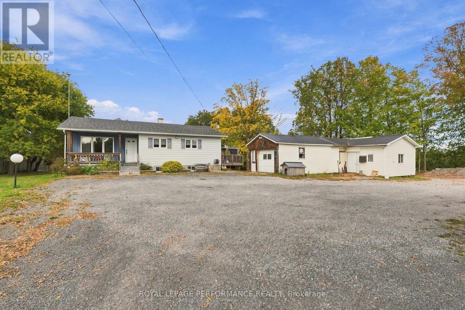 4126 34 HIGHWAY - Image 17