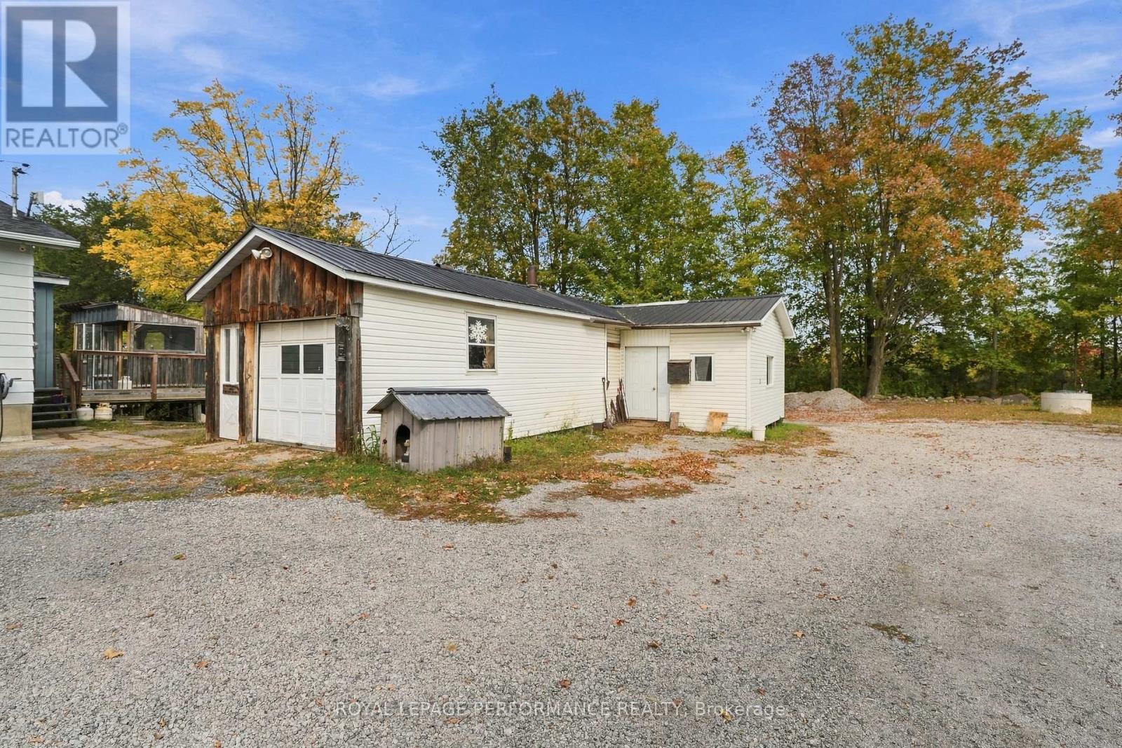 4126 34 HIGHWAY - 18