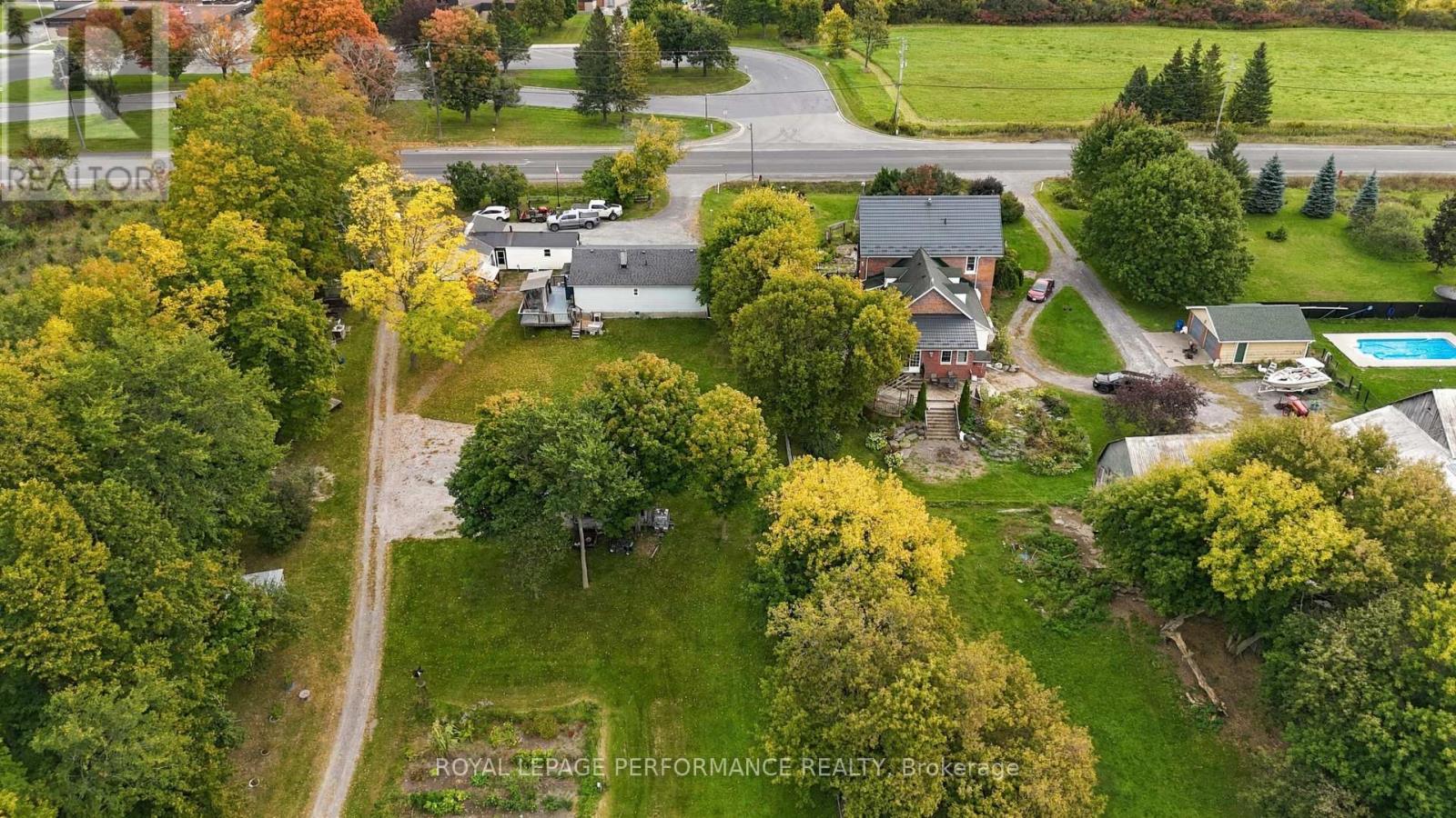 4126 34 HIGHWAY - 36
