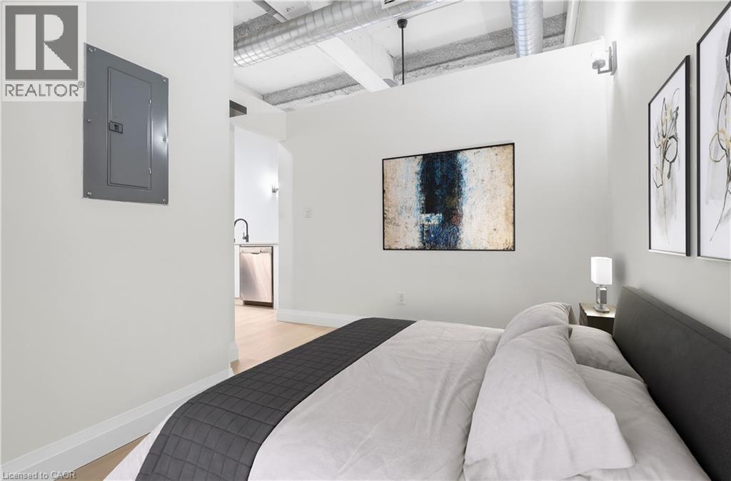 #105 11 REBECCA Street - 13