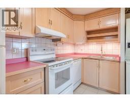 3695 Kaneff Crescent Unit# 612, Mississauga, ON L5A4B6 Photo 9