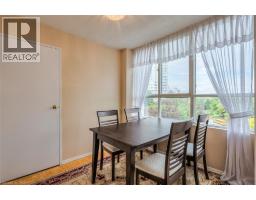 Living room/Dining room - 3695 Kaneff Crescent Unit# 612, Mississauga, ON L5A4B6 Photo 6