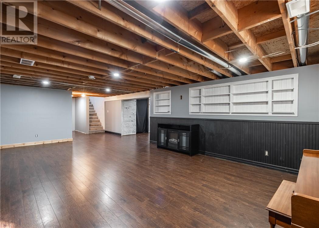 2366 Vermillion Lake Street - 23