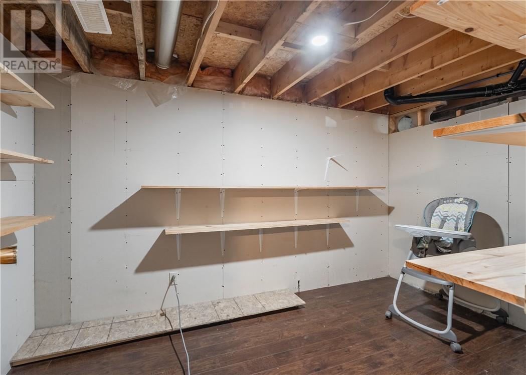 2366 Vermillion Lake Street - Image 28