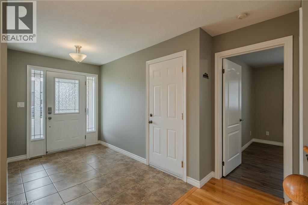 15 Landon Avenue — photo 7