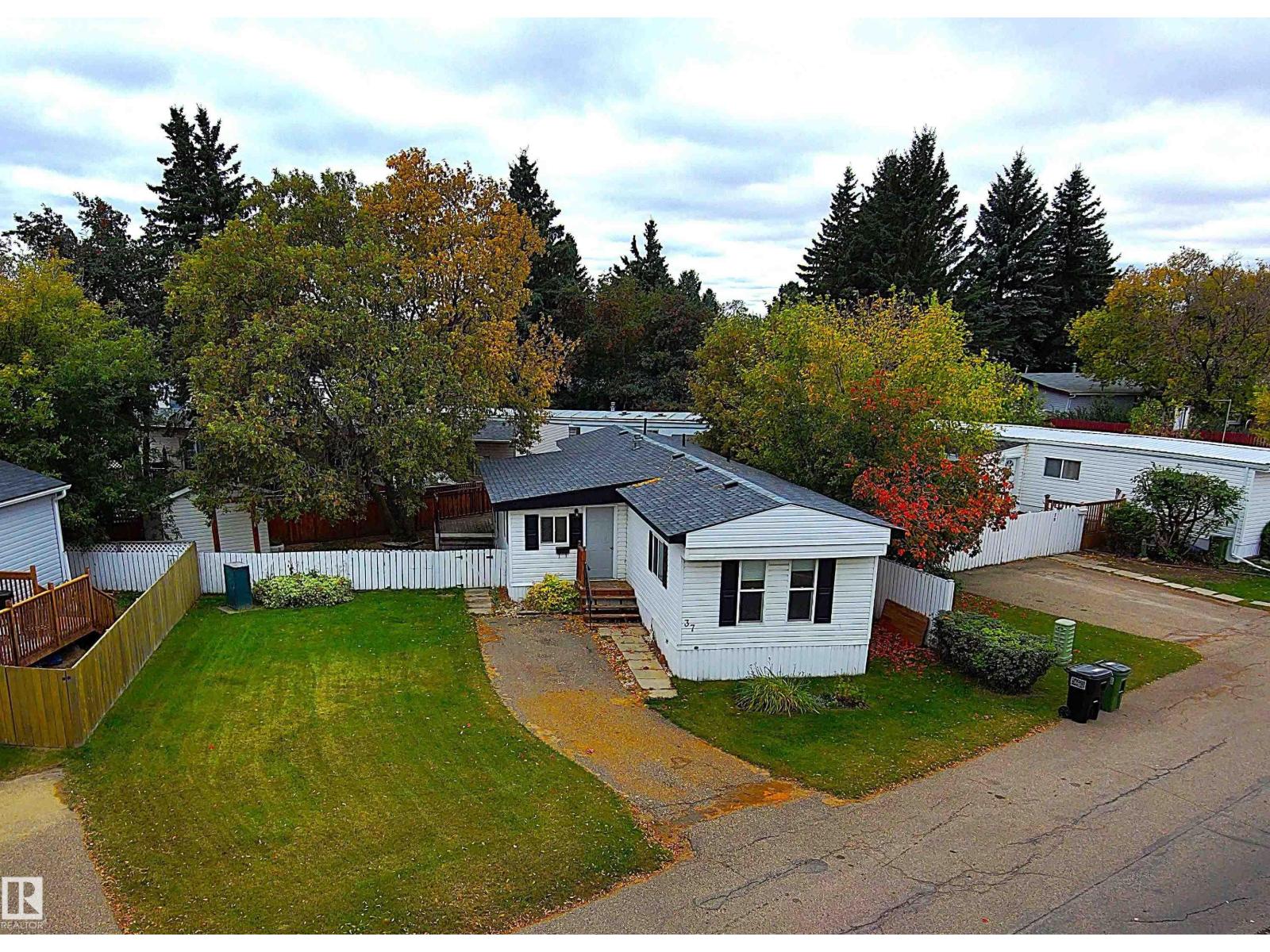 37 West View BV NW - 1