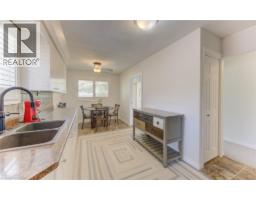 144 Holborn Drive, Kitchener, ON M2A2E5 Photo 13