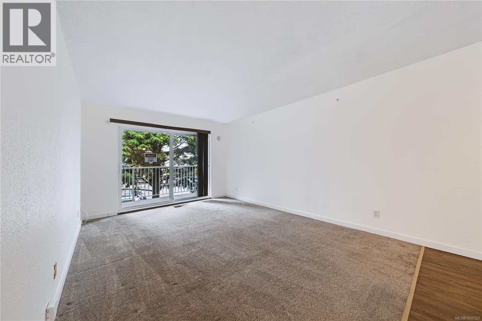 #202 1600 Dufferin Cres - 6