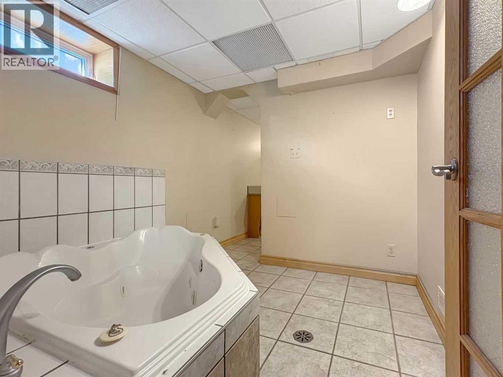 50 Moberly Crescent - Image 22