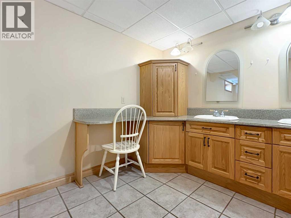 50 Moberly Crescent - 25