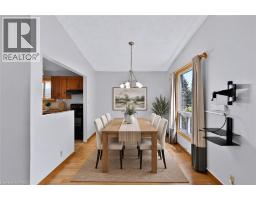 4pc Bathroom - 79 Hobart Crescent, Brantford, ON N3P1T7 Photo 9