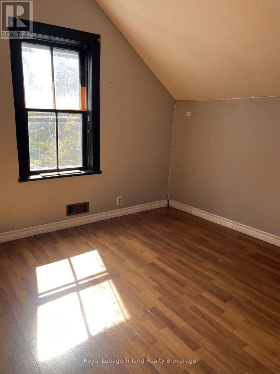 25 PALMER STREET W - 14