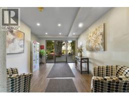 301 2095 Oak Bay Ave, Oak Bay, BC V8R1E6 Photo 11