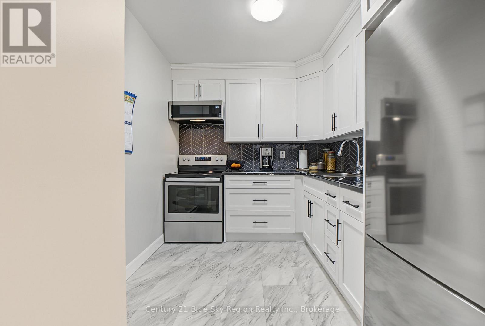 #401 122 GIROUX STREET - Image 17
