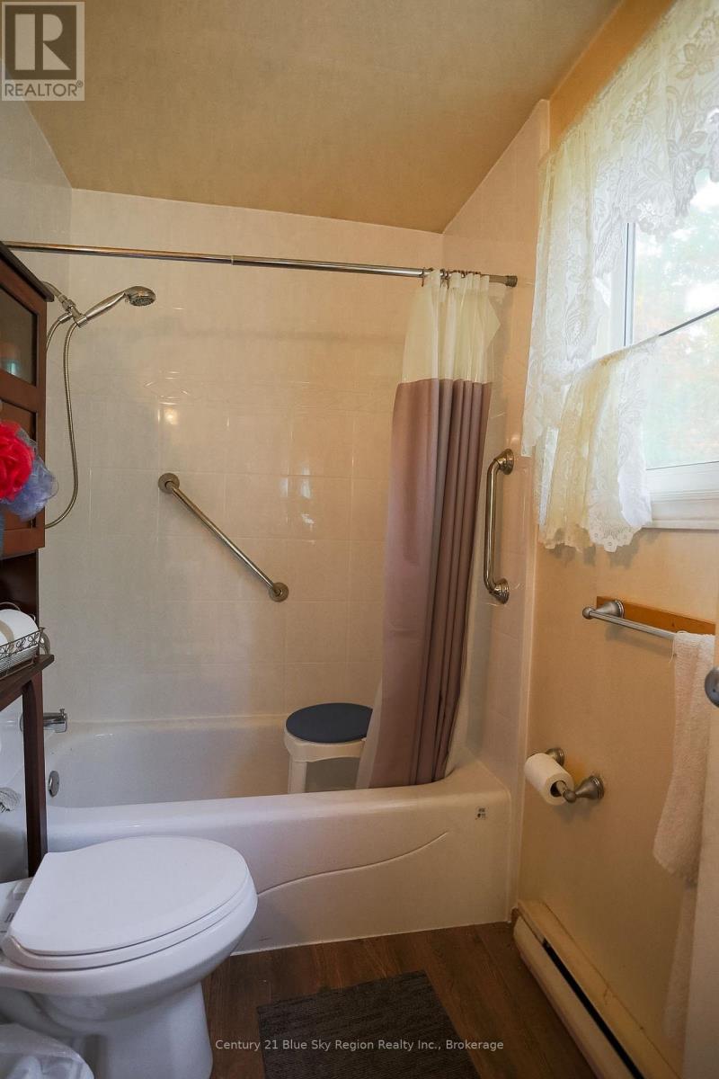 110 RIVERSIDE DRIVE - 27