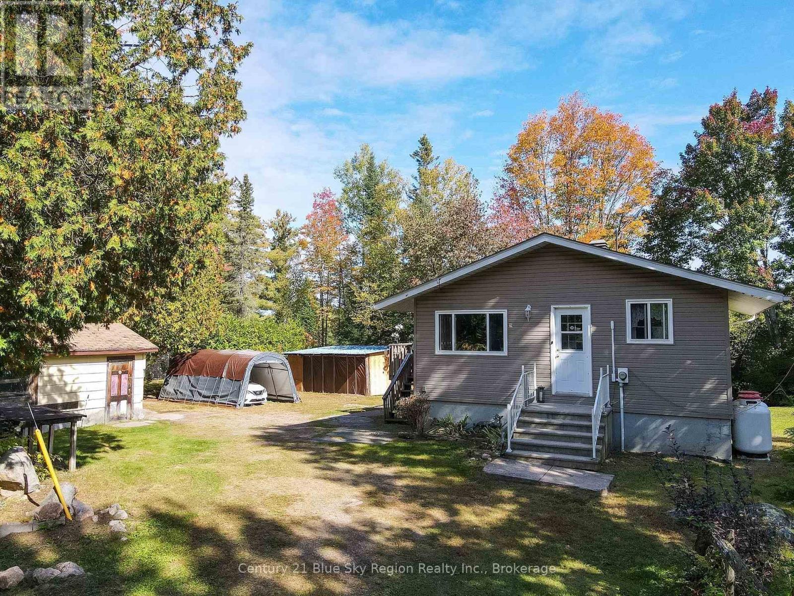 110 RIVERSIDE DRIVE - 35