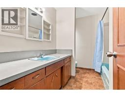 203 42 Avenue Sw, Calgary, AB T2S1A7 Photo 17