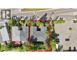 203 42 Avenue SW - photo 2