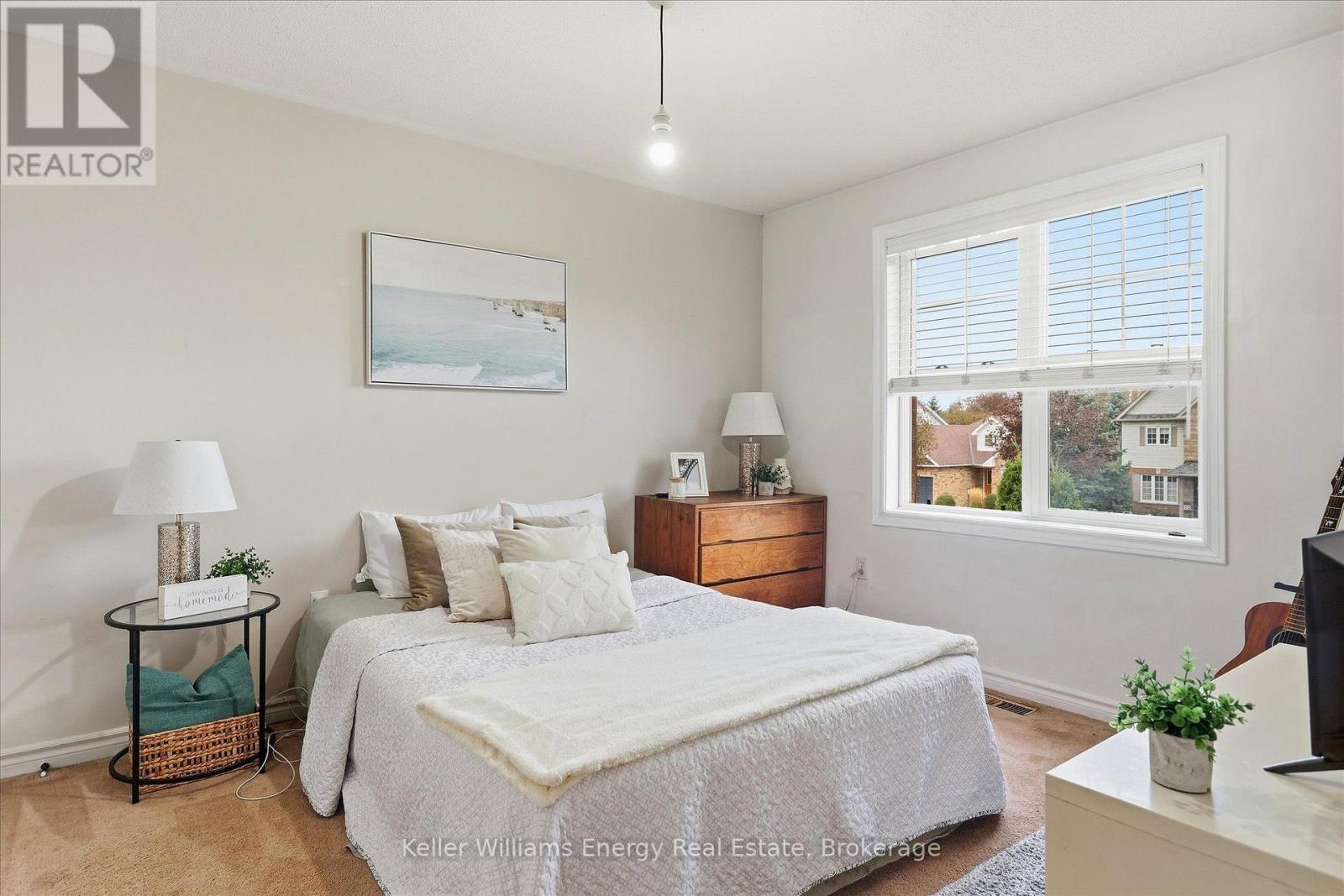 89 ROBERT ADAMS DRIVE - Image 32